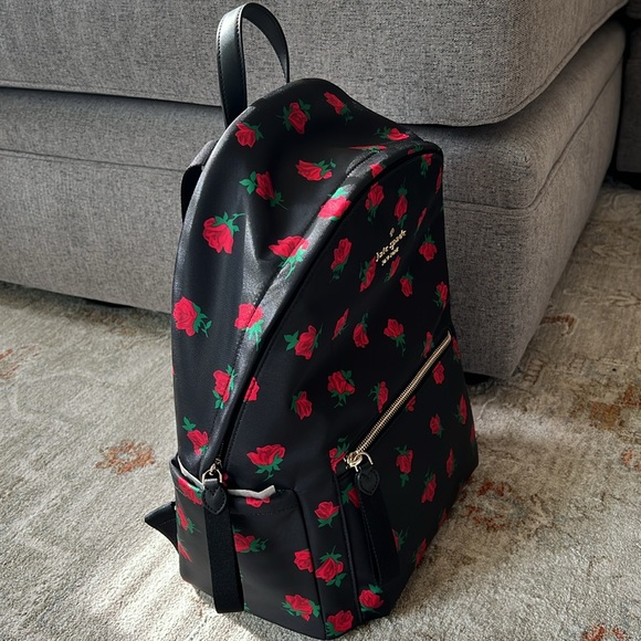 Kate Spade New York
CHELSEA ROSE TOSS PRINTED LARGE BACKPACK - Picture 2 of 7